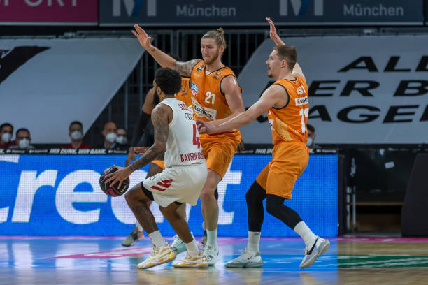 调整战术 调整战术